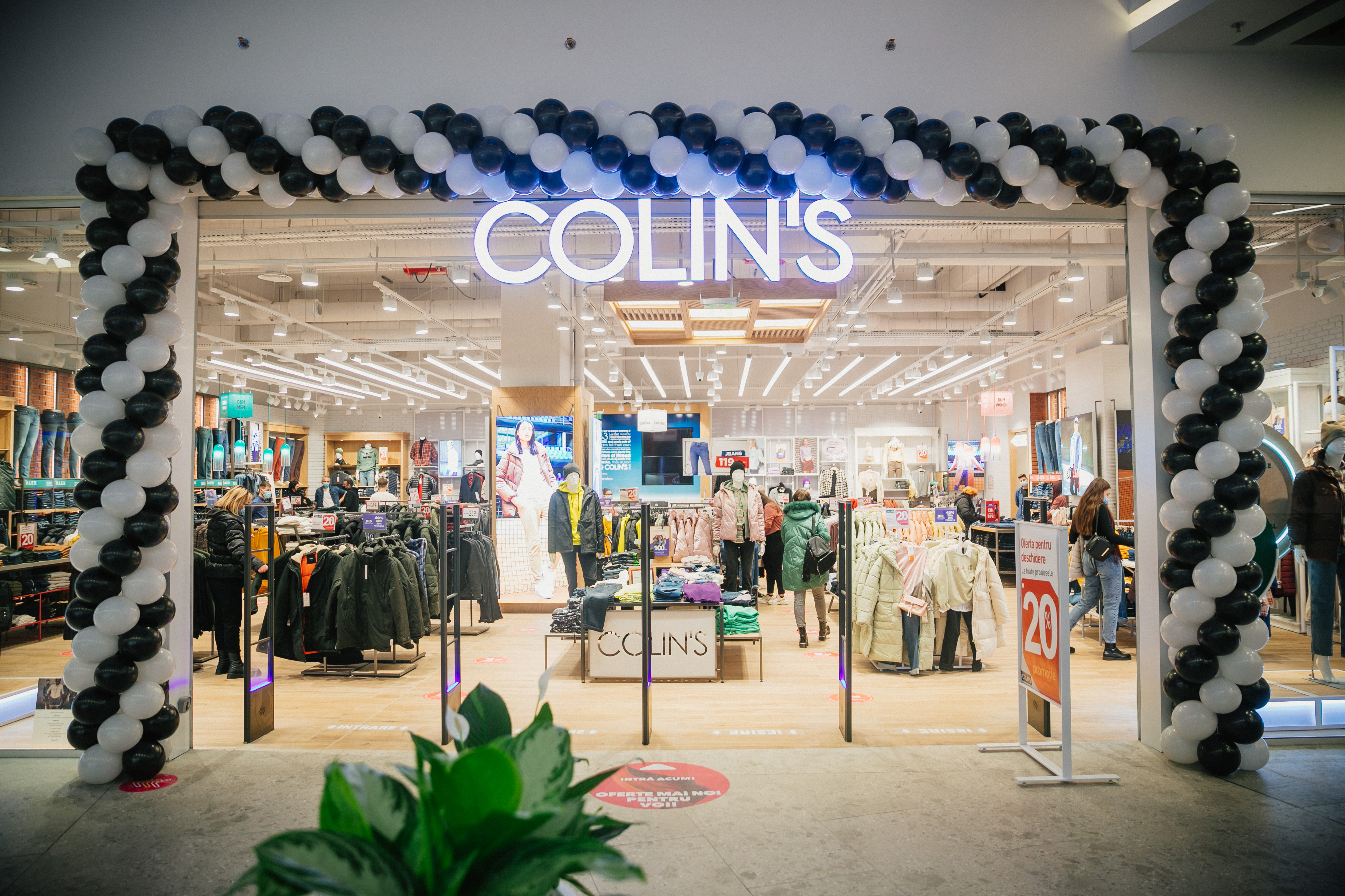 COLIN'S